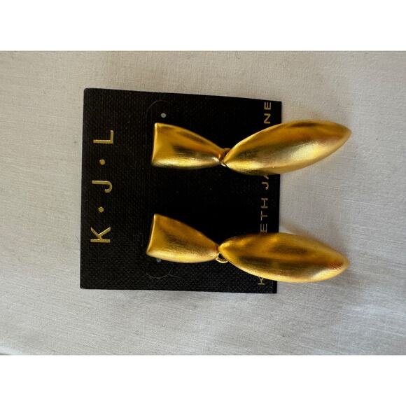 NOS Vintage KJL Brushed Gold Satin Dangle Earrings Teardrop Kenneth Jay Lane - Picture 2 of 5